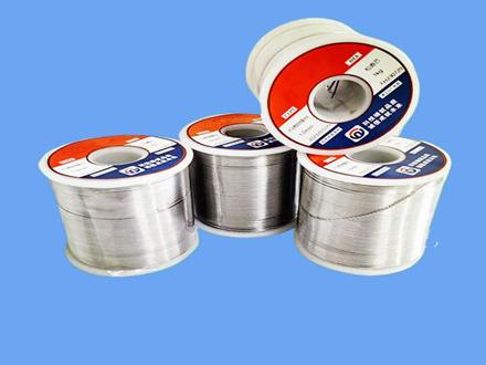 電容器專用錫絲是電容器制造中不可或缺的關鍵材料